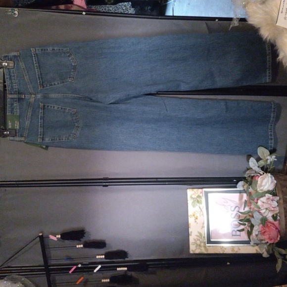Wild Fable Super High Rise Baggy Jeans NWT - Picture 4 of 7